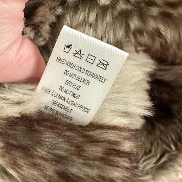 Billabong Pink Black Blue Knit with Faux Fur Trapper Hat OS - Picture 13 of 16